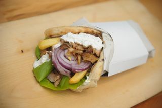 Mali pileći gyros