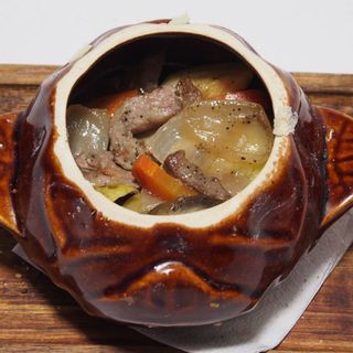 фирменное жаркое в горшочке