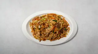 110. Pirjani domaći rezanci s tri vrste mesa + Coca-Cola 0,5 l Combo