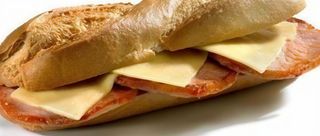 Bocadillo De Lomo Y Queso