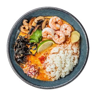 Суп Том ям пряний карі з креветкою