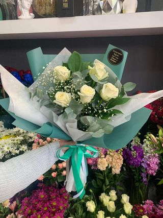 #36. ჰოლანდიური ვარდებისა და გიფსოფილების  თაიგული