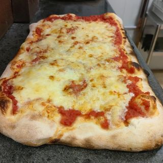 Focaccia base Margherita 
