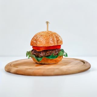 Burger s junećim mesom