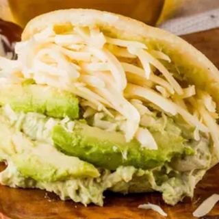 Arepa "Reina Pepiada"
