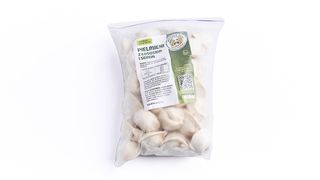 Pielmieni z łososiem i serem