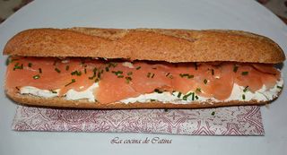 Baguette De Salmón Con Queso Fresco