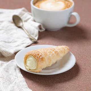 Francuski rożek z kremem 68 g