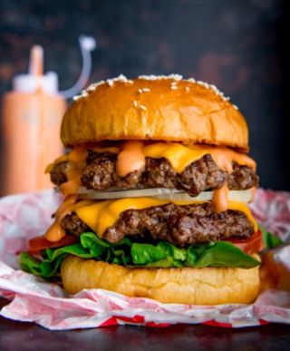 Double Burger Clasic Vită