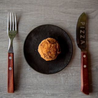 Arancini con salsiccia e friarielli