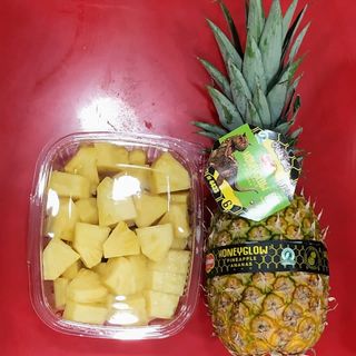 Piña Del Monte Cortada