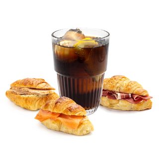 MENÚ CON BEBIDA - MANOLITOS SALADOS