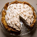 Tarta de limón y merengue suizo