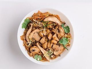 Локшина рисова  Пад Рапан з грибами