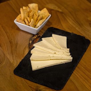 Medio Queso Curado (100 G.)