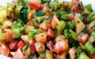 Insalata marocchina pomodoro, cipolla, cetrioli