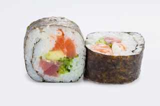 Maki futomaki salmón y atún (8 uds.)