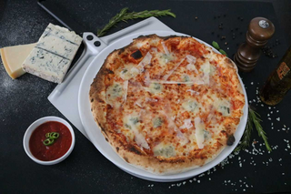 Pizza Quattro Formaggi