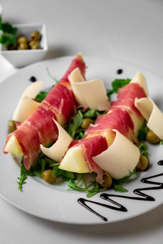 Prosciutto E Melone