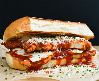 Kanapka chicken parmigiana 500g