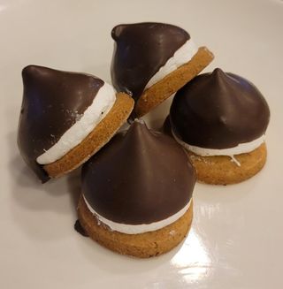 Puf cookies with orange