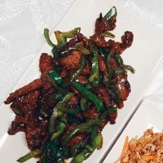 Ternera con Pimientos Verdes