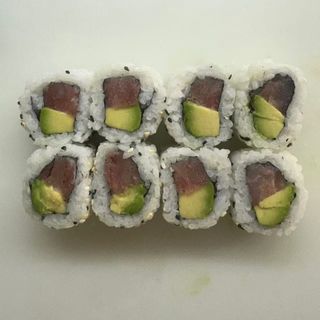 Rollos California con atún (8 uds.)