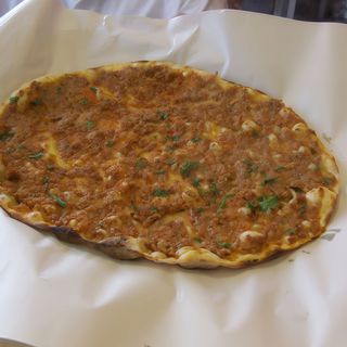Lahmacun Mixto