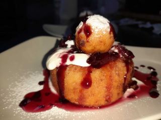 PAPANAS CU DULCEATA SI SMANTANA