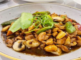 Pollo Corral Con Almendra