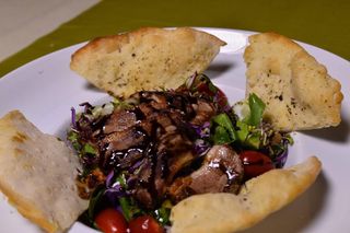 Salata cu piept de rata