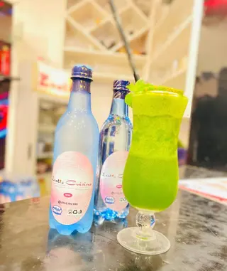 Kiwi / Red Grape / Strawberry / Apple Mojito