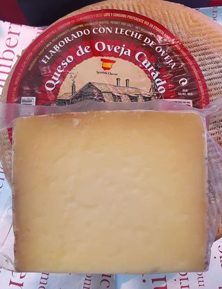 CUÑA DE QUESO PURO DE OVEJA CURADO 