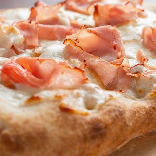 Pinsa COTTO e SCAMORZA