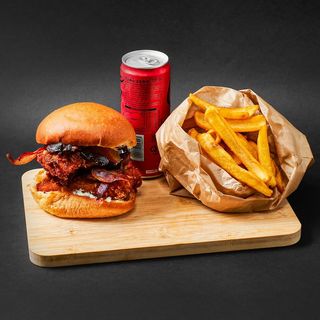 Menu Double Pollastro +patatine e bibita 