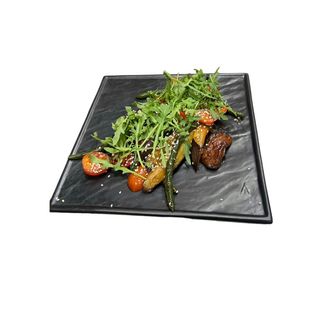 Теплий салат з яловичиною та овочами (300г)