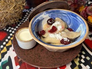 Вареники з вишнями (260g)