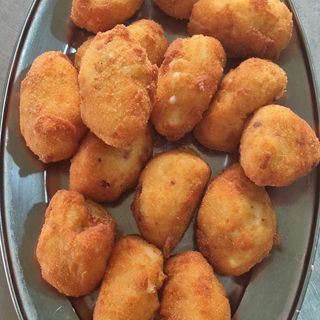 Croquetas De Jamon Y Pollo