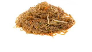 101. Spaghetti di soia saltati verdure