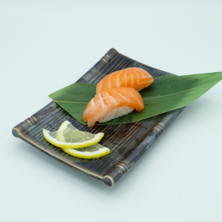 Nigiri Salmón (2 Pzs.)