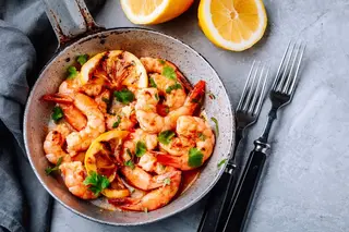 159. Gamberi saltati con salsa piccante