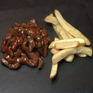 57. Ternera con Patatas Fritas