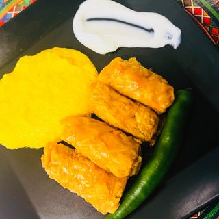 SARMALE CU MAMALIGUTA ,SMANTANA SI ARDEI IUTE  