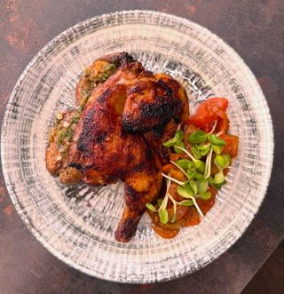 Курча з лечо та молодою картоплею