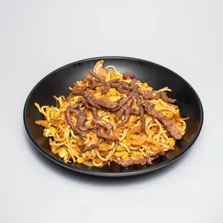 Wok biftek nudle
