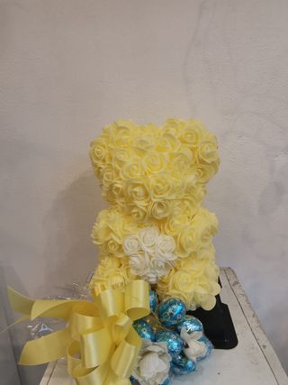 orsetto giallo con ovetti