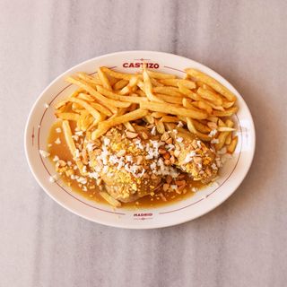 Pollo de campo en pepitoria