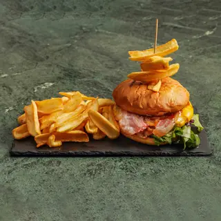 Magenta burger e patate 150 g