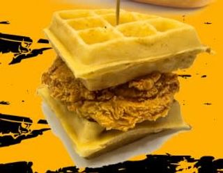 Waffle con pollo fritto