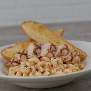 Twisted mac, chicken & cheese